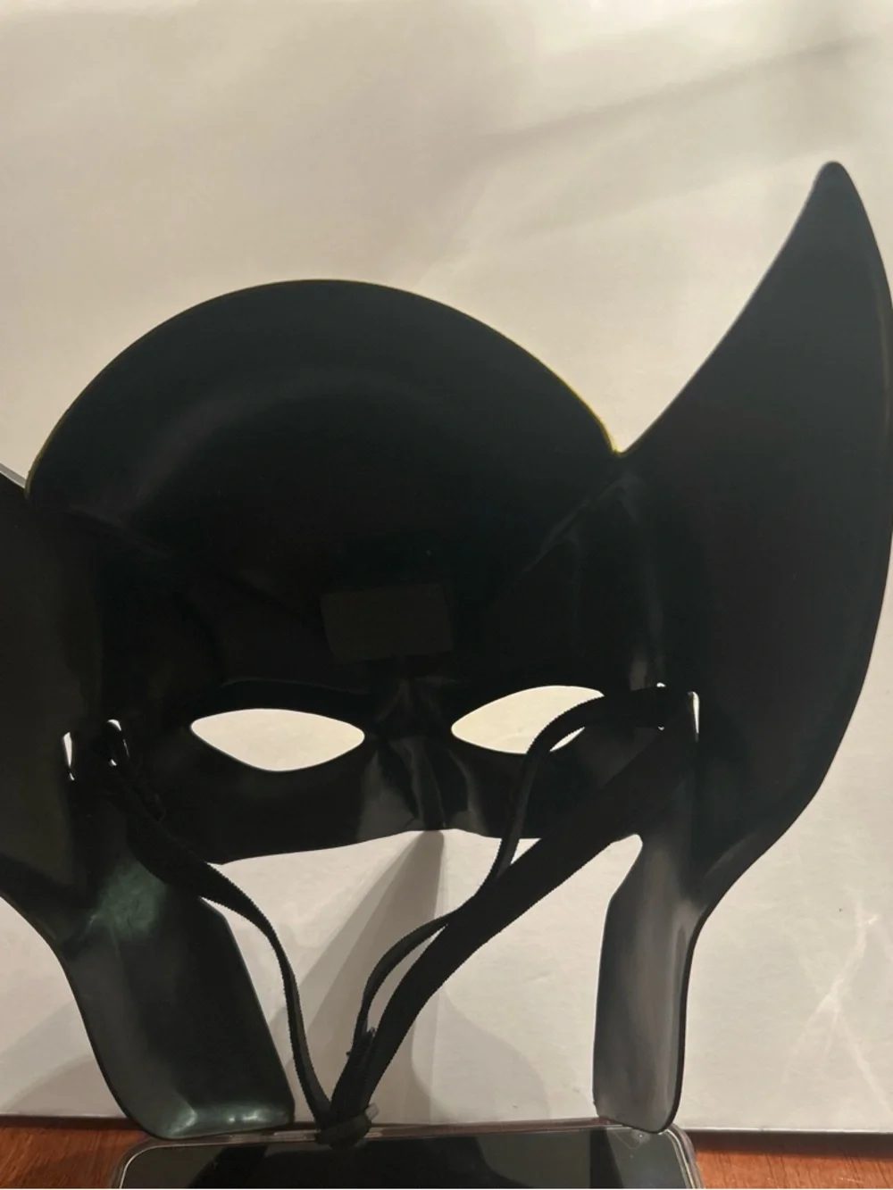 Marvel Wolverine Kids Costume Mask Black and Yellow - Picture 3 of 6